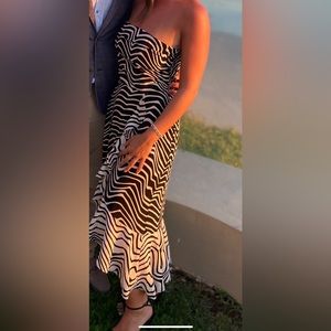 House of Harlow X Revolve Black and White strapless dress